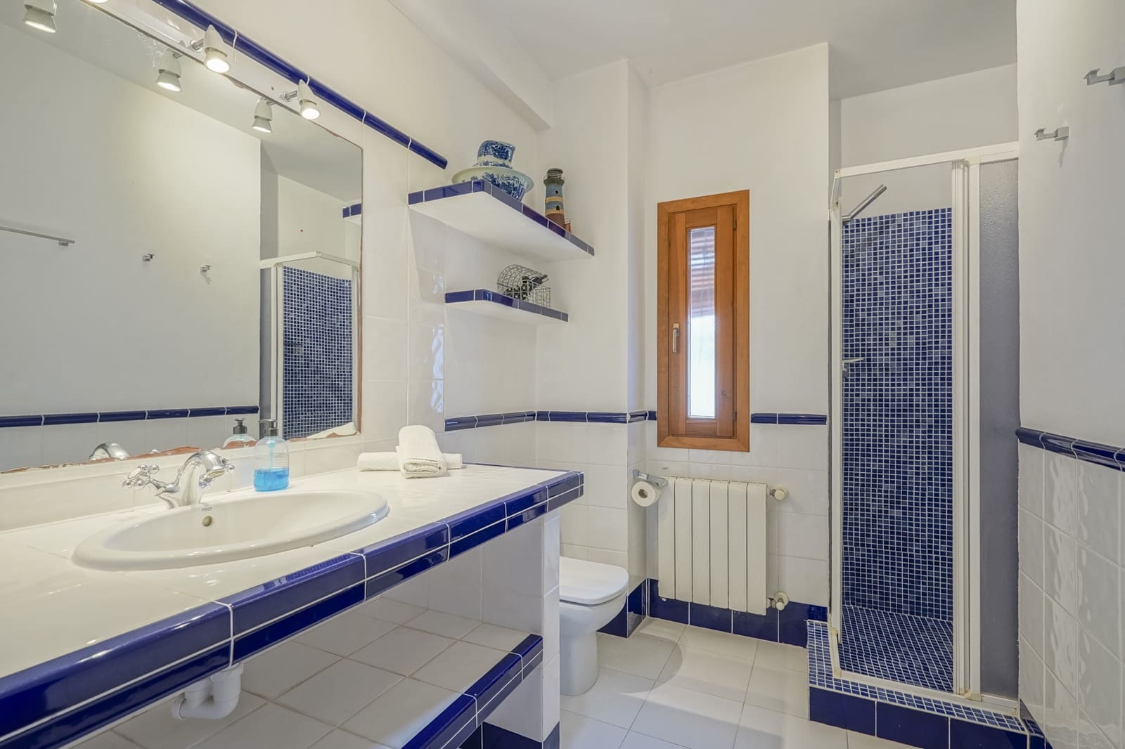 11 bedroom Villa for sale in Benissa - € 1,500,000 (Ref: 9484465)