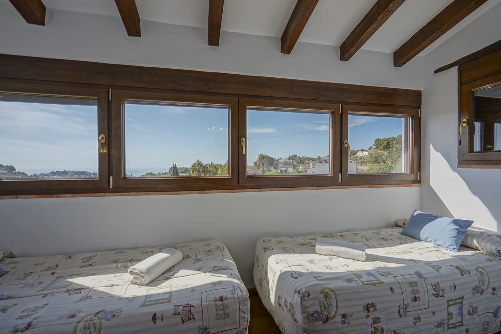 11 bedroom Villa for sale in Benissa - € 1,500,000 (Ref: 9484465)