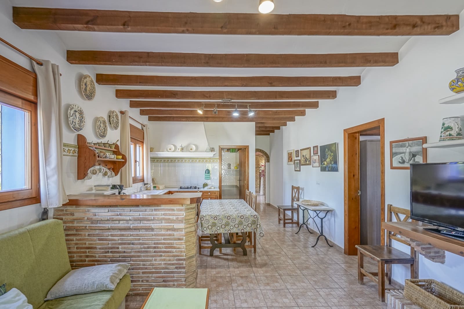 11 bedroom Villa for sale in Benissa - € 1,500,000 (Ref: 9484465)