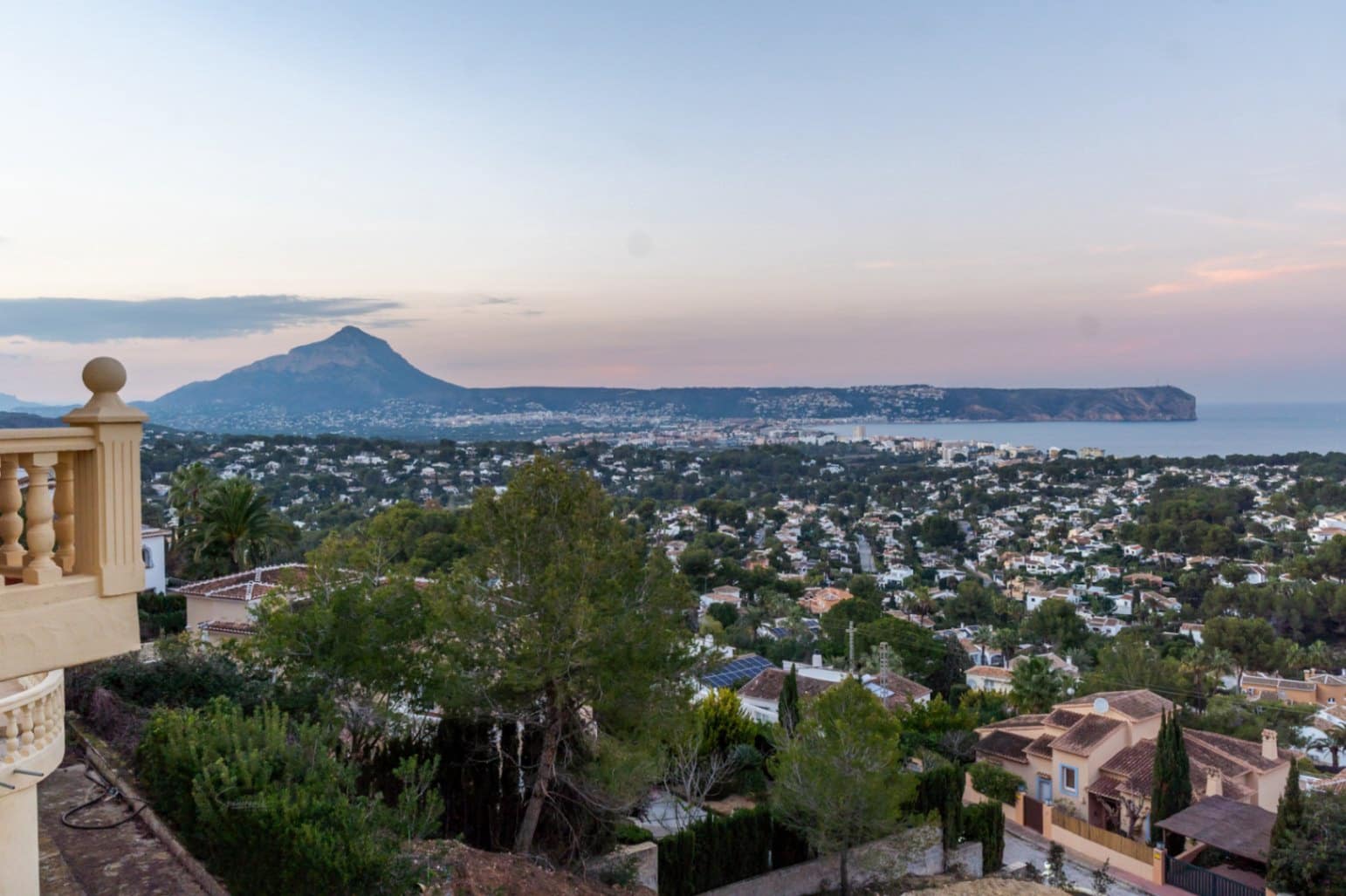 3 slaapkamer Villa te koop in Javea / Xabia met garage - € 1.095.000 (Ref: 9484497)