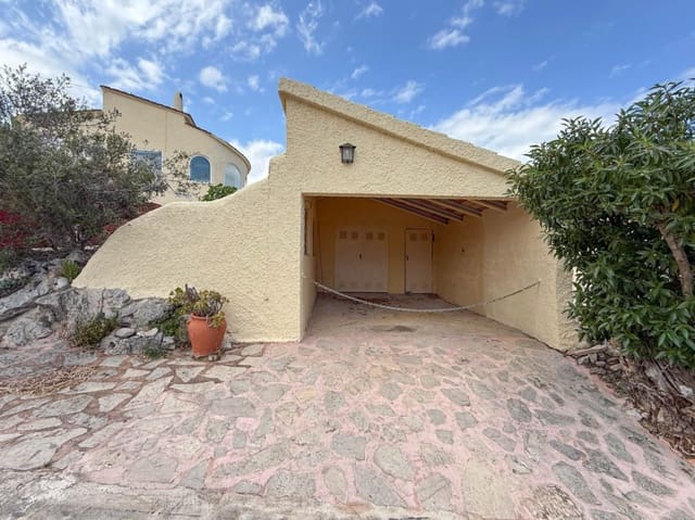 Chalet de 2 habitaciones en Pedreguer en venta con garaje - 325.000 € (Ref: 9484510)