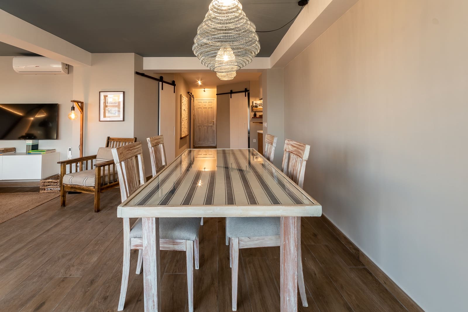 2 slaapkamer Strandappartement te koop in Arenal met garage - € 470.000 (Ref: 9484529)