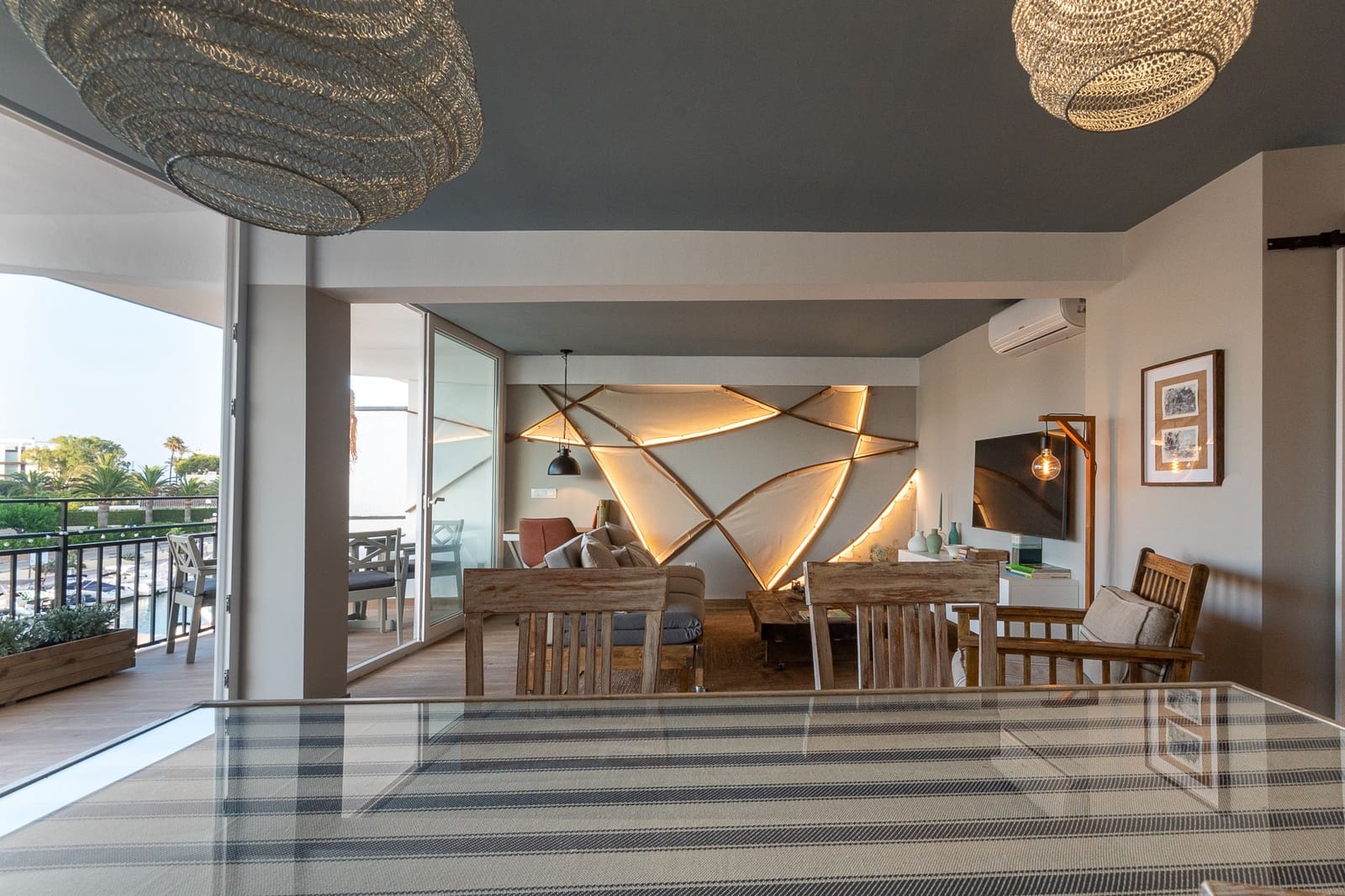 2 slaapkamer Strandappartement te koop in Arenal met garage - € 470.000 (Ref: 9484529)