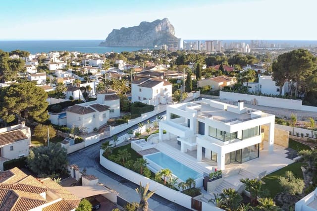 4 slaapkamer Villa te koop in Benissa - € 2.260.000 (Ref: 9484538)