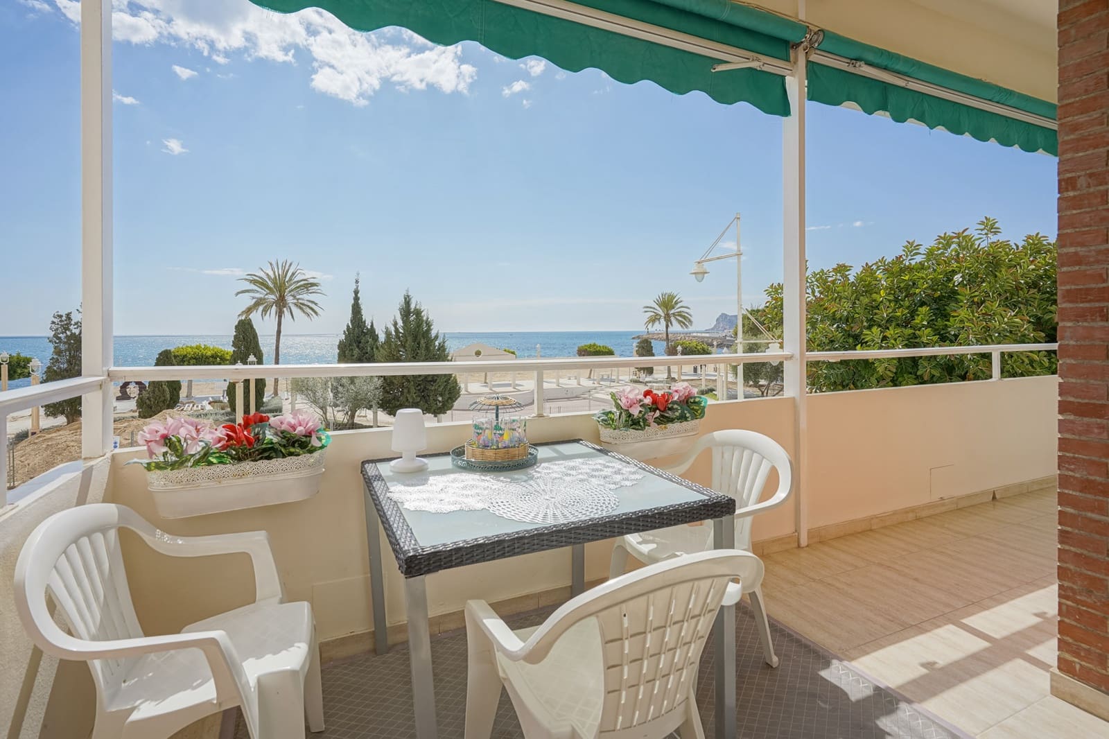 2 bedroom Beach Apartment for sale in Altea - € 370,000 (Ref: 9484546)