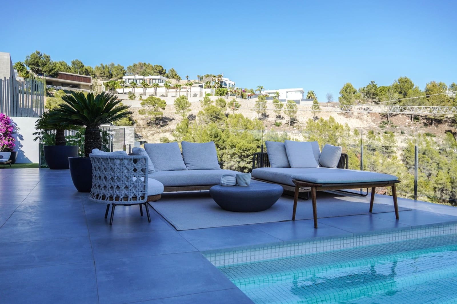 5 makuuhuone Huvila myytävänä paikassa Benissa mukana 
autotalli - 3 700 000 € (Ref: 9484569)