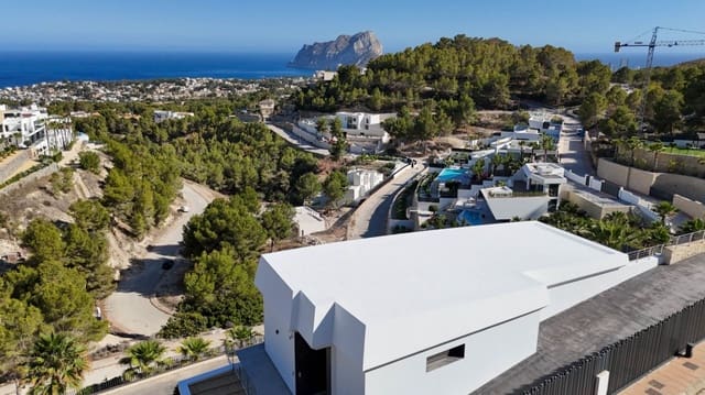 5 makuuhuone Huvila myytävänä paikassa Benissa mukana 
autotalli - 3 700 000 € (Ref: 9484569)