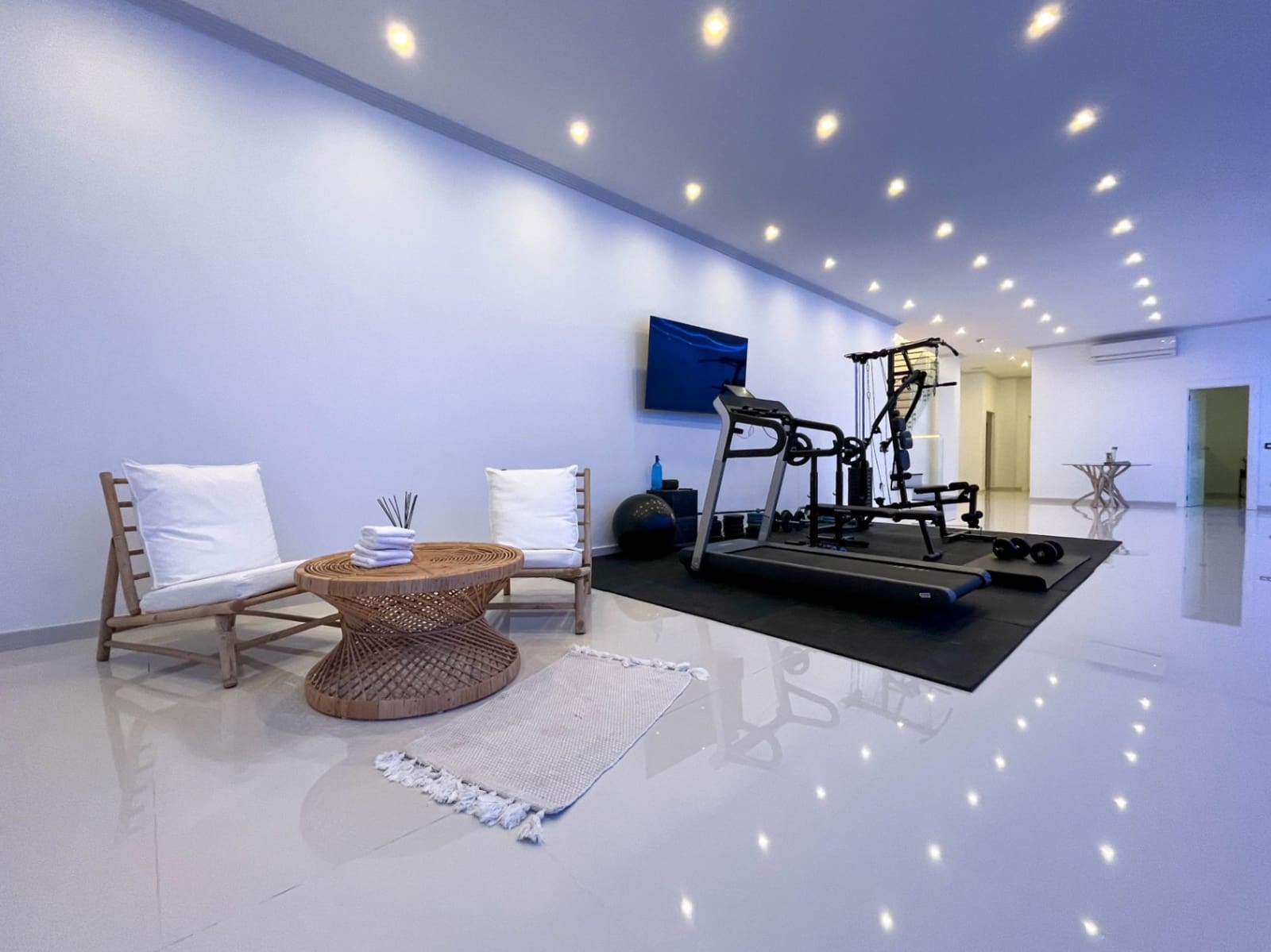 5 makuuhuone Huvila myytävänä paikassa Benissa mukana 
autotalli - 3 700 000 € (Ref: 9484569)