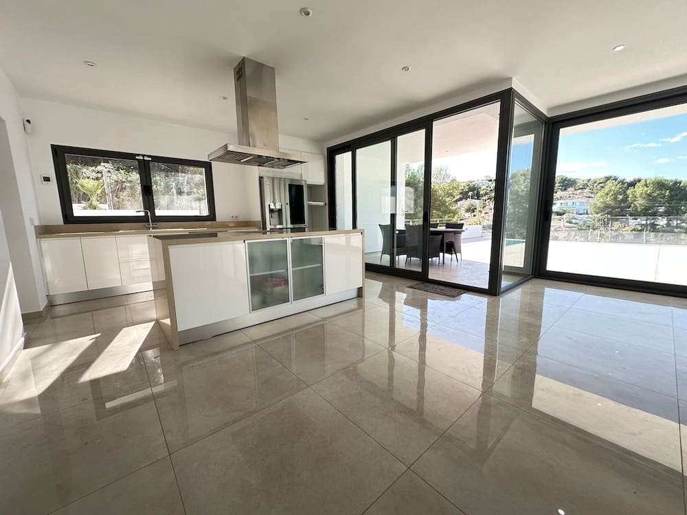 4 makuuhuone Huvila myytävänä paikassa Javea / Xabia mukana 
autotalli - 1 100 000 € (Ref: 9484571)