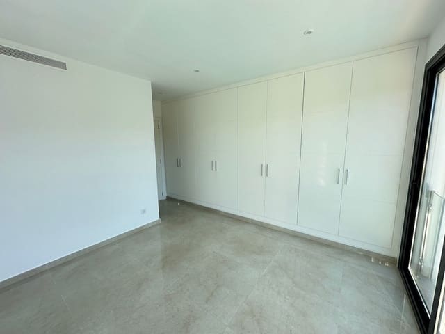 4 makuuhuone Huvila myytävänä paikassa Partides comunes - Adsubia, Javea / Xàbia mukana 
autotalli - 1 100 000 € (Ref: 9484571)