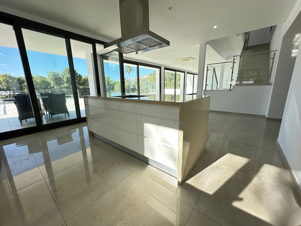 4 makuuhuone Huvila myytävänä paikassa Javea / Xabia mukana 
autotalli - 1 100 000 € (Ref: 9484571)