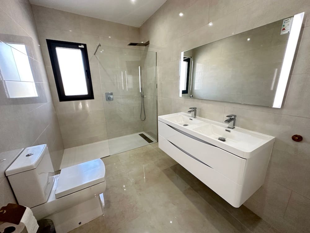 4 makuuhuone Huvila myytävänä paikassa Javea / Xabia mukana 
autotalli - 1 100 000 € (Ref: 9484571)