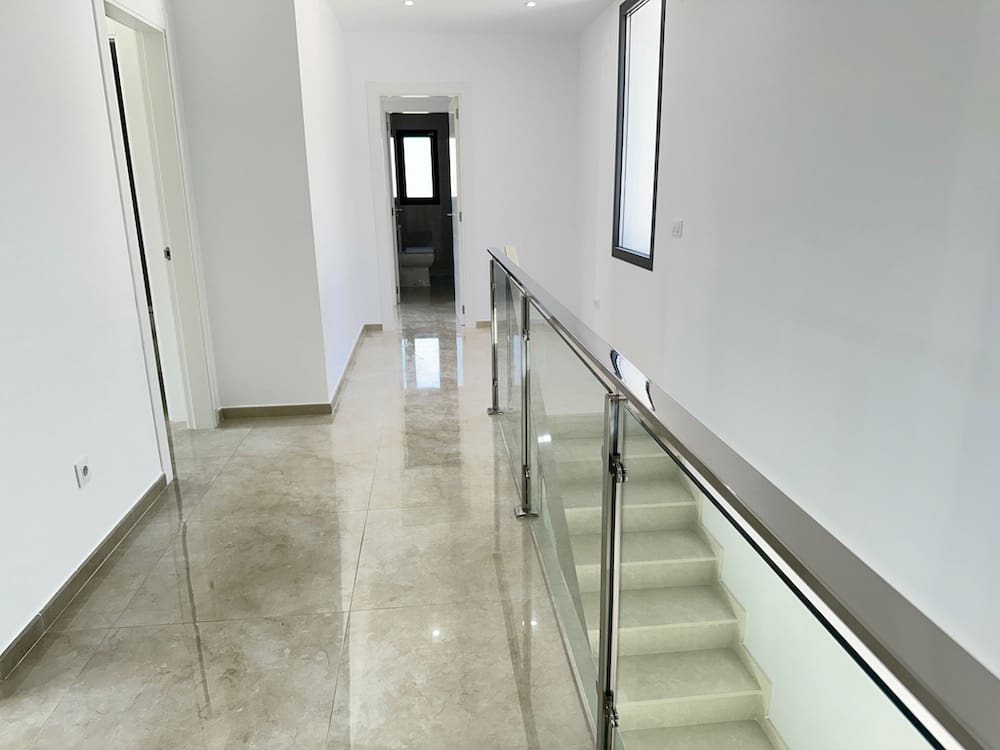 4 makuuhuone Huvila myytävänä paikassa Javea / Xabia mukana 
autotalli - 1 100 000 € (Ref: 9484571)