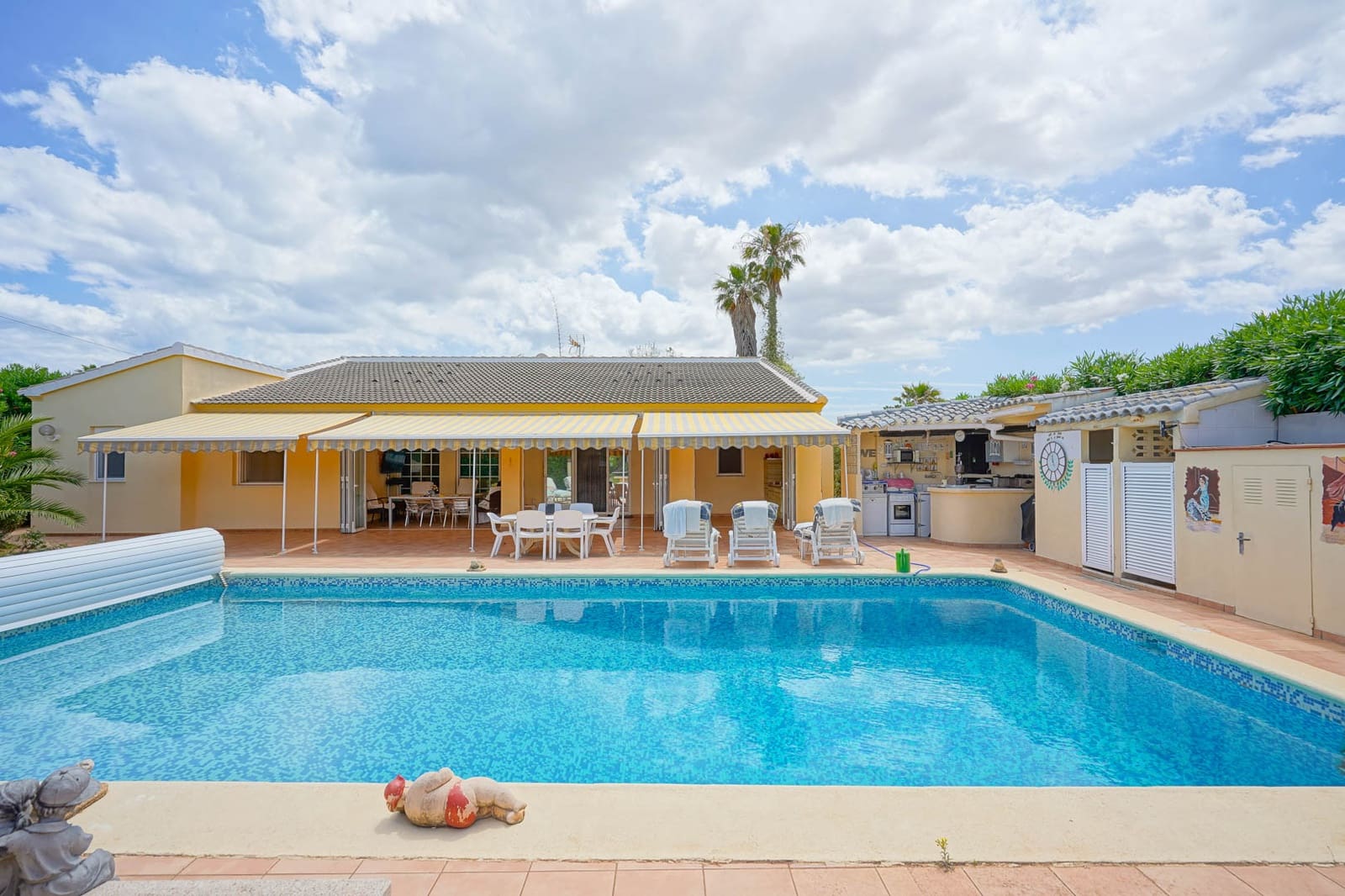 5 slaapkamer Villa te koop in Els Poblets met garage - € 765.000 (Ref: 9484581)