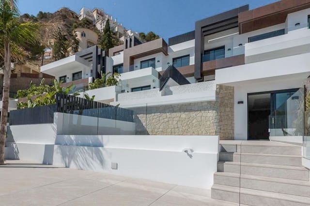 3 soveværelse Lejlighed til salg i Juzgados - Plaza de Toros, Benidorm med garage - € 1.650.000 (Ref: 9484586)