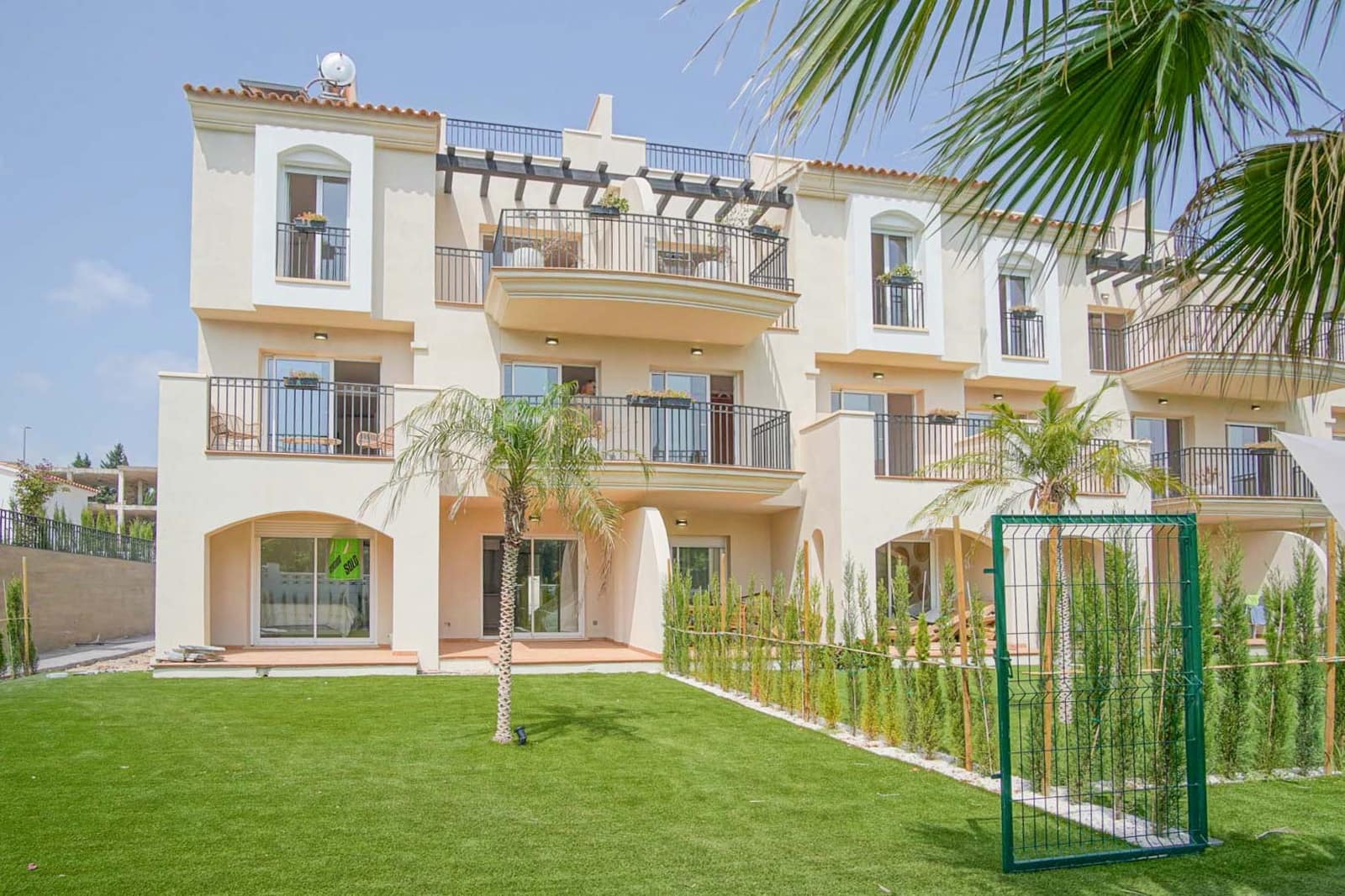 2 soveværelse Lejlighed til salg i Denia - € 299.000 (Ref: 9484587)