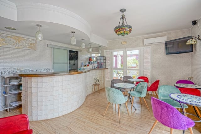 10 soverom Hotell til salgs i Pueblo, Calpe / Calp med garasje - € 1 050 000 (Ref: 9484590)