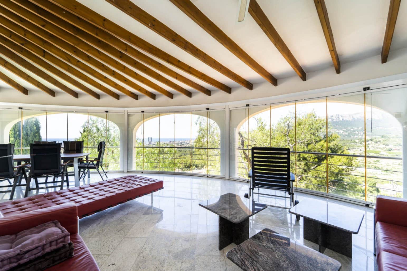 6 bedroom Villa for sale in Calpe / Calp with garage - € 2,400,000 (Ref: 9484602)