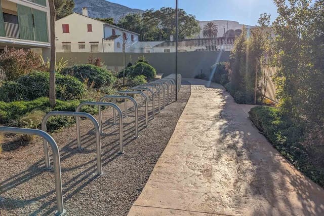 Apartamento de 2 habitaciones en Saladar, Dénia en venta - 355.000 € (Ref: 9484604)