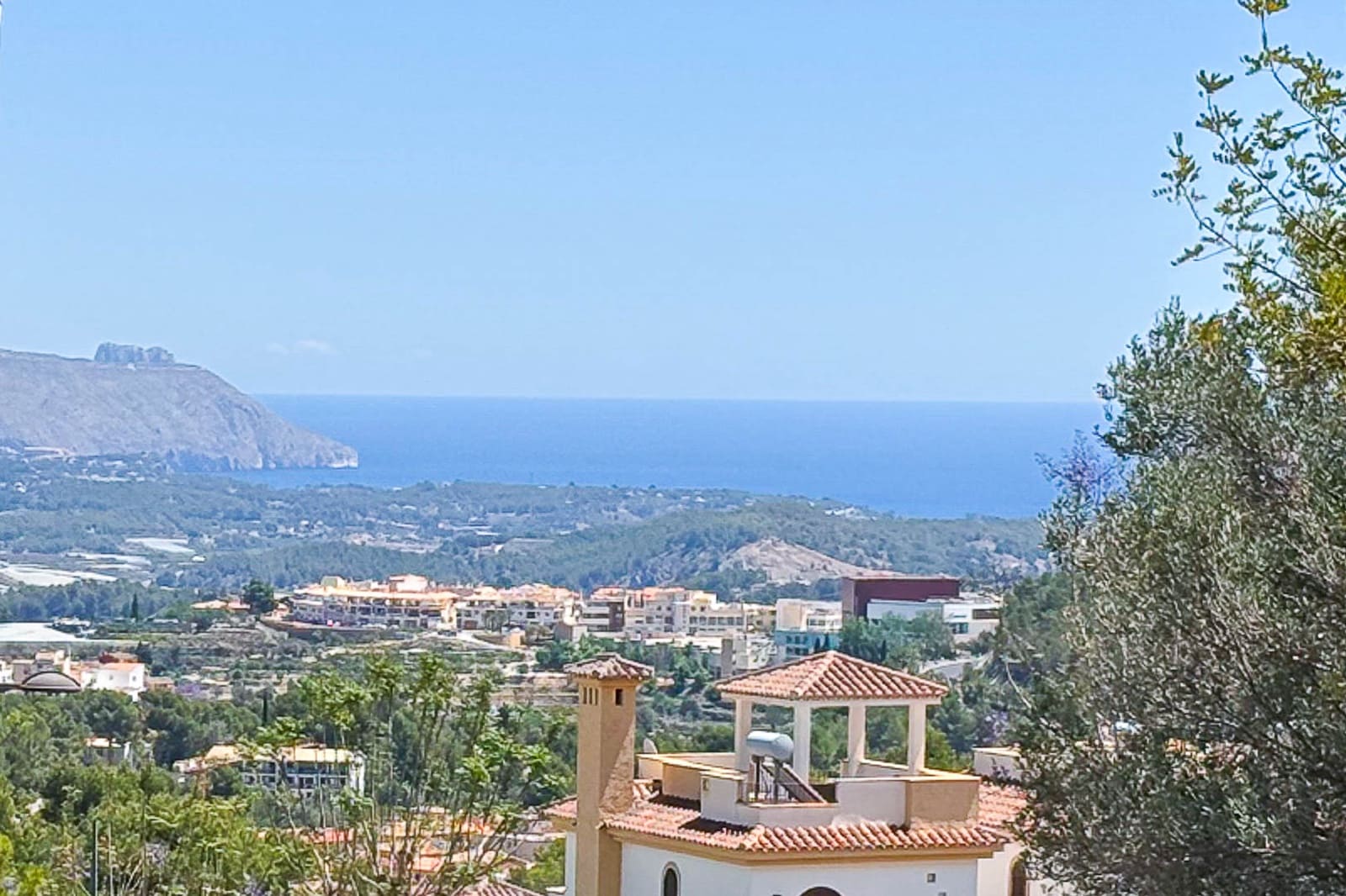 Chalet de 3 habitaciones en Polop en venta con garaje - 560.000 € (Ref: 9484605)