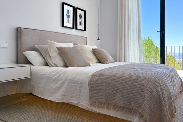 Chalet de 3 habitaciones en Polop en venta con garaje - 560.000 € (Ref: 9484605)