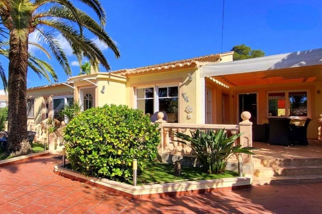 3 soverom Villa til salgs i La Granadella  - Costa Nova, Javea / Xàbia med garasje - € 795 000 (Ref: 9484621)