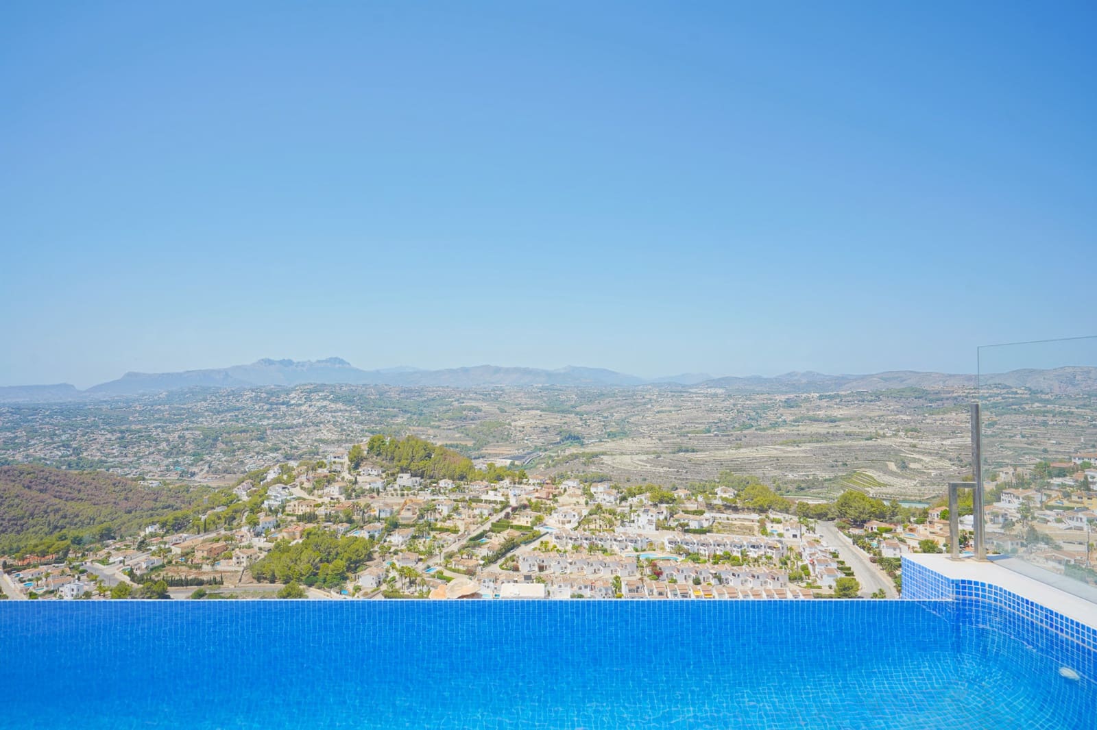 2 bedroom Villa for sale in Cumbre del Sol - € 875,000 (Ref: 9484626)