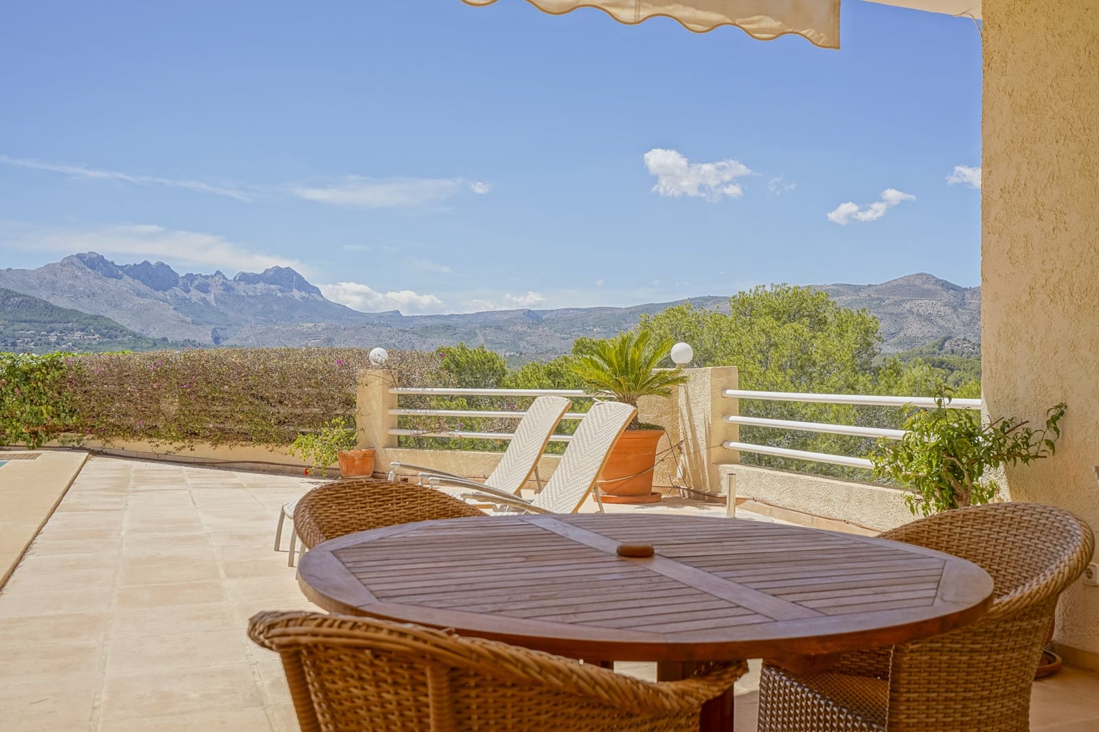 3 quarto Moradia para venda em Calpe / Calp com garagem - 995 000 € (Ref: 9484629)