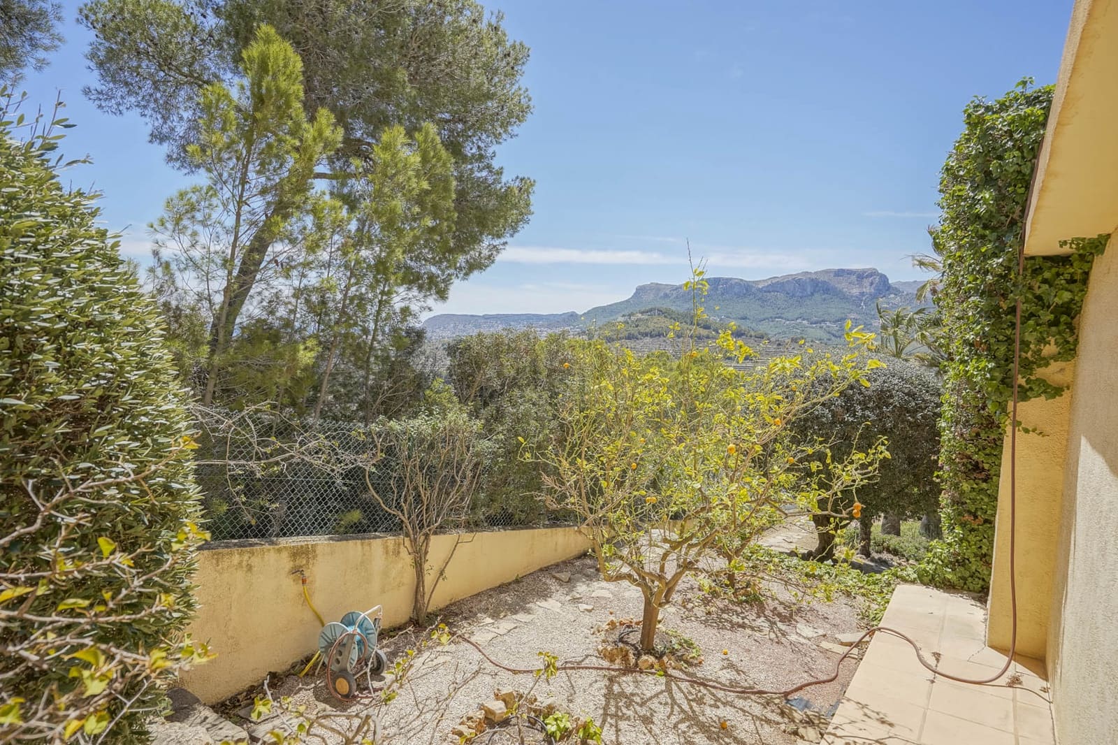 3 quarto Moradia para venda em Calpe / Calp com garagem - 995 000 € (Ref: 9484629)