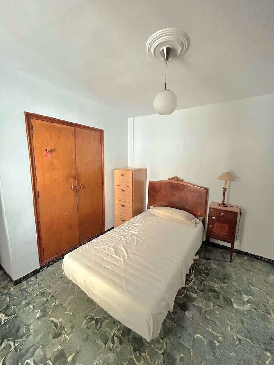 3 bedroom Apartment for sale in Pedreguer - € 142,000 (Ref: 9484634)