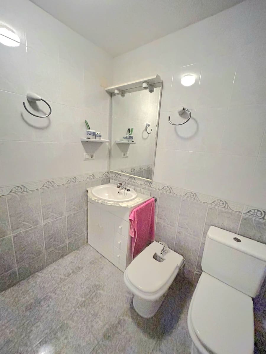 3 bedroom Apartment for sale in Pedreguer - € 142,000 (Ref: 9484634)