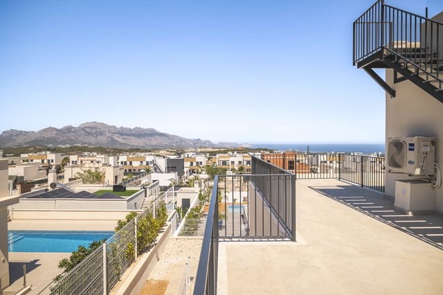 3 bedroom Villa for sale in Polop with garage - € 720,000 (Ref: 9484637)