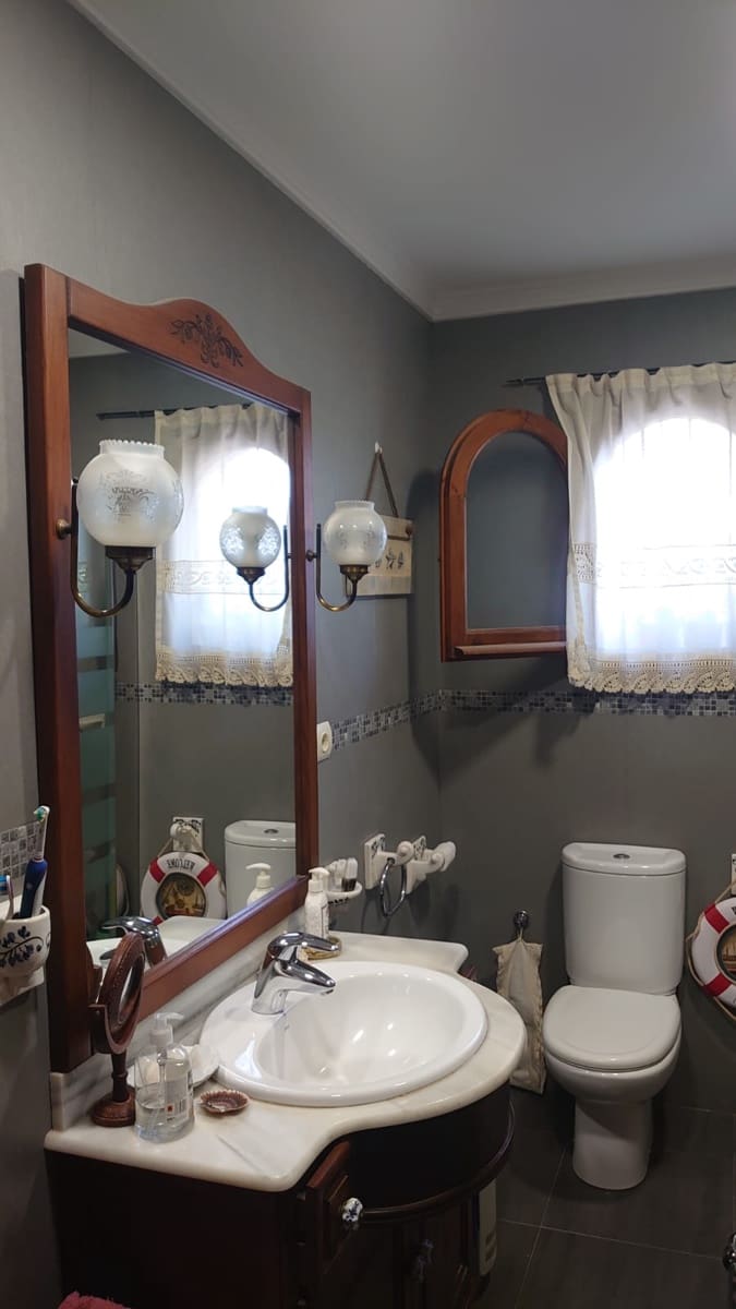 5 bedroom Villa for sale in Benitachell / Benitatxell with garage - € 585,000 (Ref: 9484639)