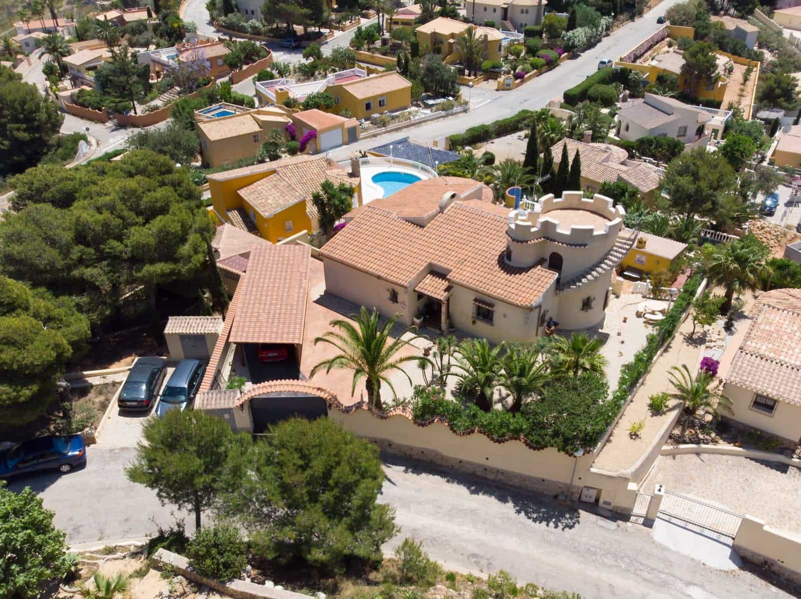 5 bedroom Villa for sale in Benitachell / Benitatxell with garage - € 585,000 (Ref: 9484639)