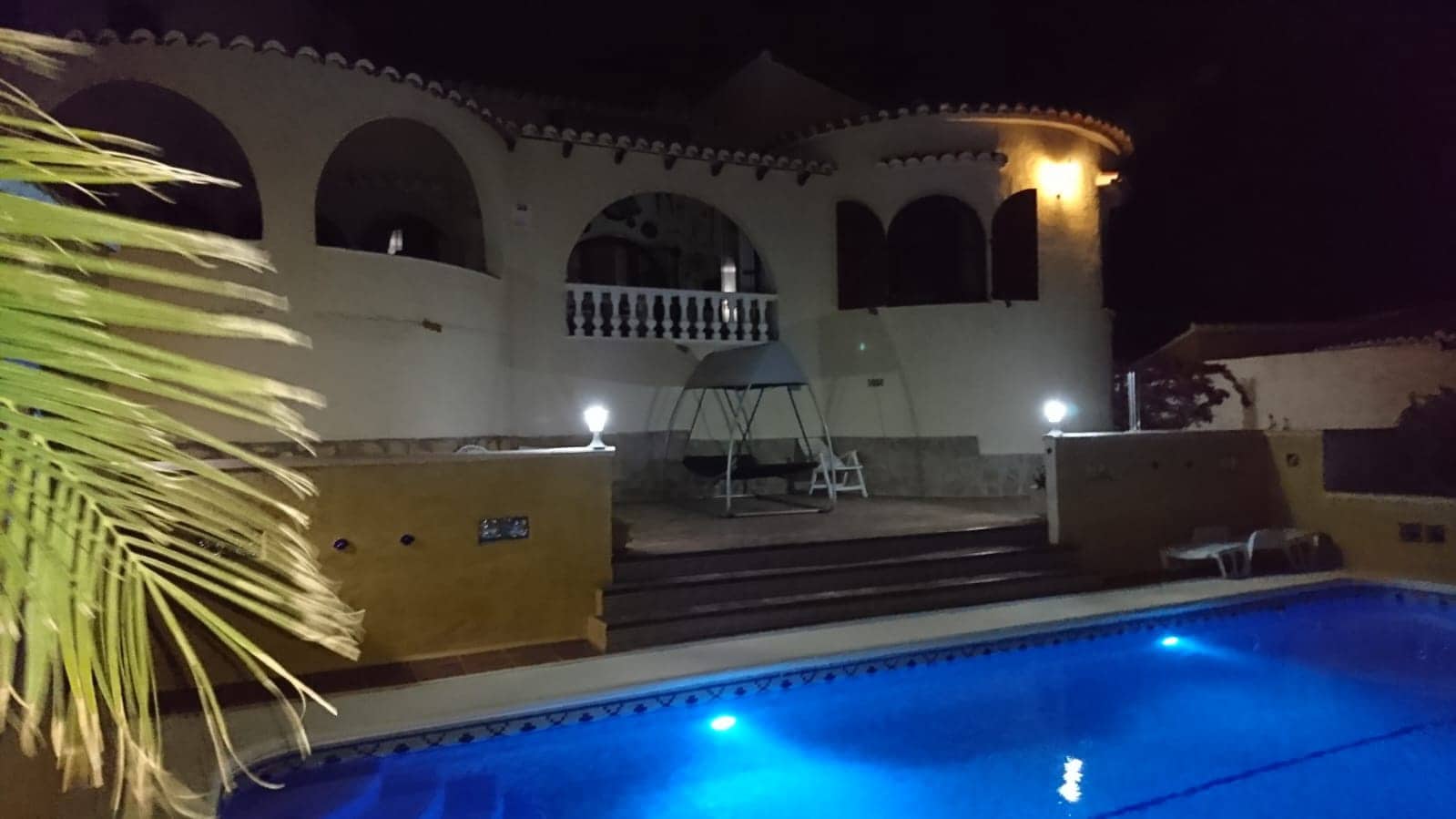 5 bedroom Villa for sale in Benitachell / Benitatxell with garage - € 585,000 (Ref: 9484639)