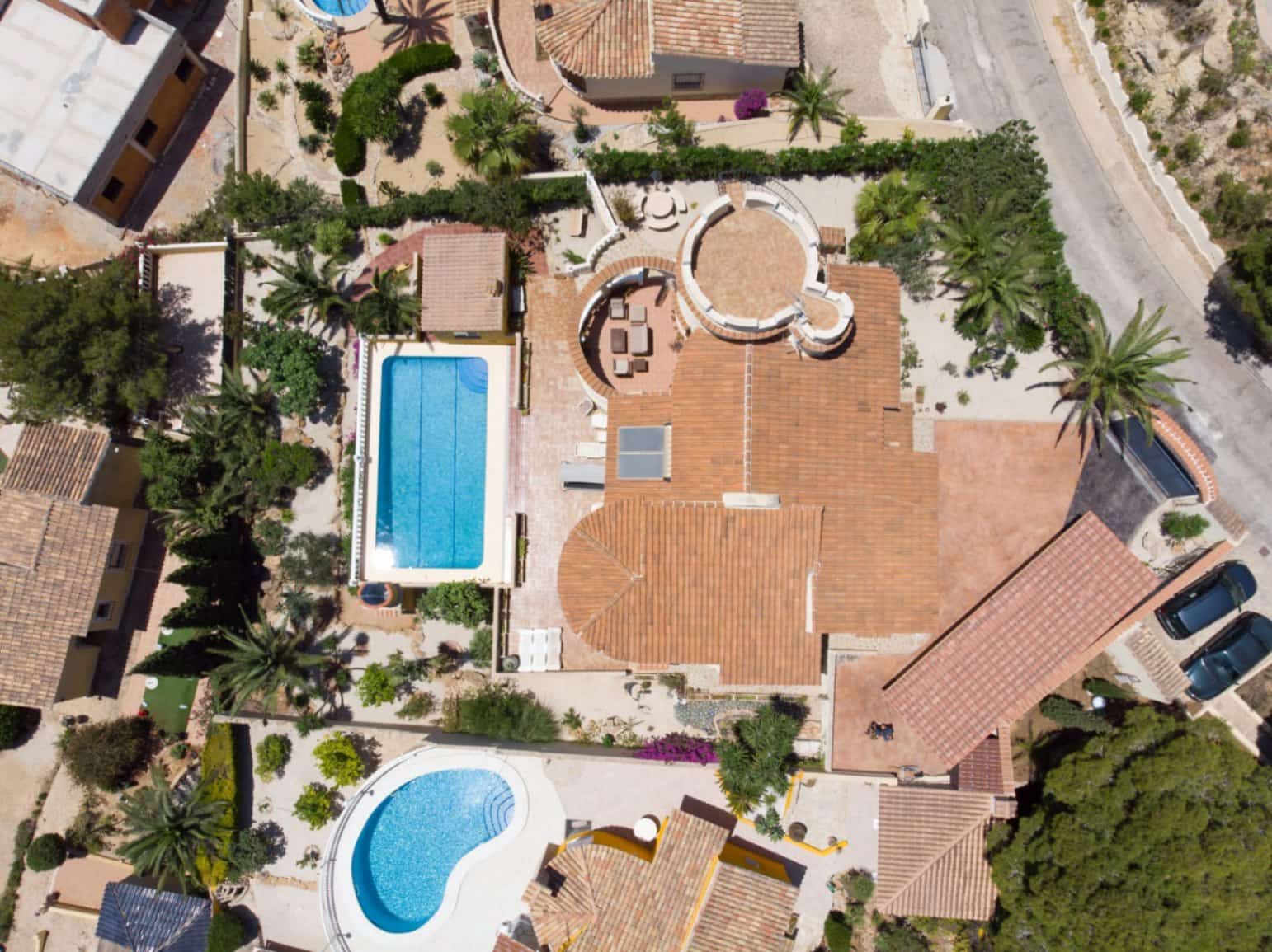 5 bedroom Villa for sale in Benitachell / Benitatxell with garage - € 585,000 (Ref: 9484639)