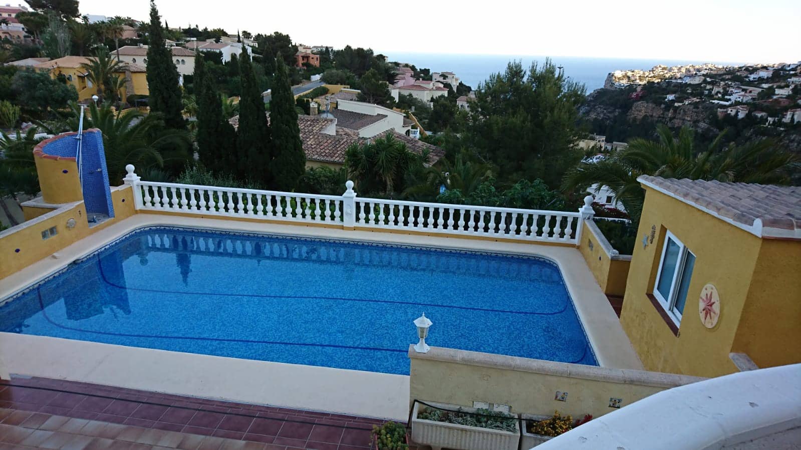 5 bedroom Villa for sale in Benitachell / Benitatxell with garage - € 585,000 (Ref: 9484639)