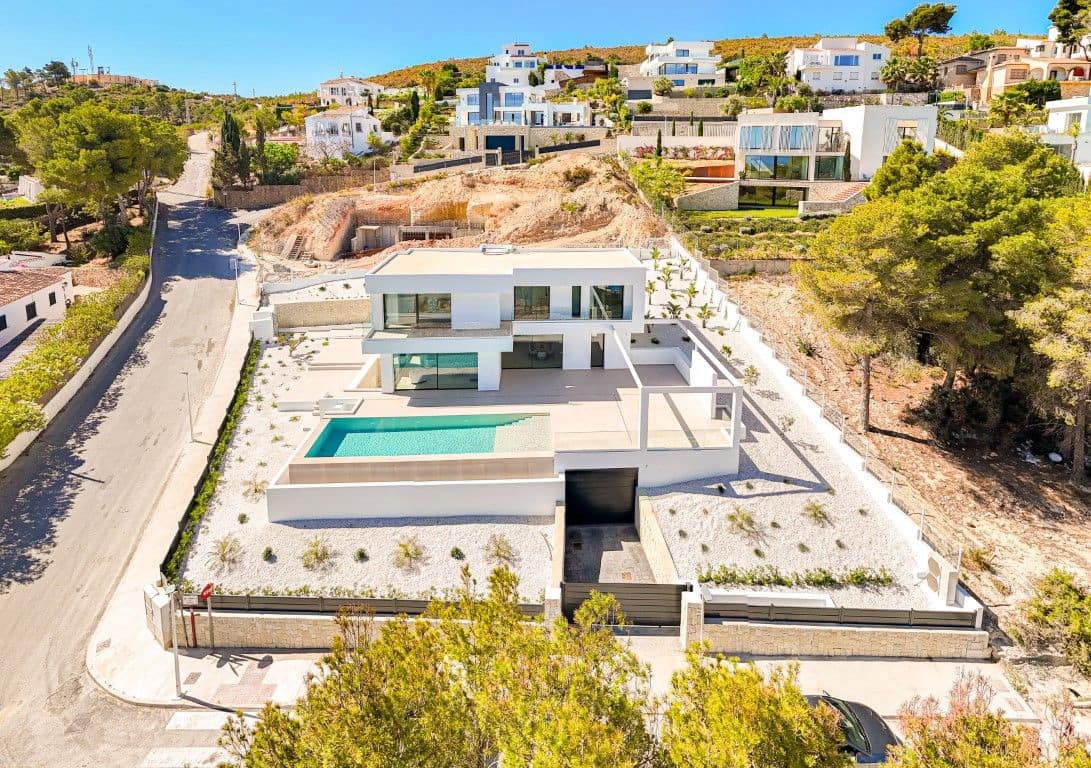 4 soverom Villa til salgs i Adsubia med garasje - € 1 950 000 (Ref: 9484641)