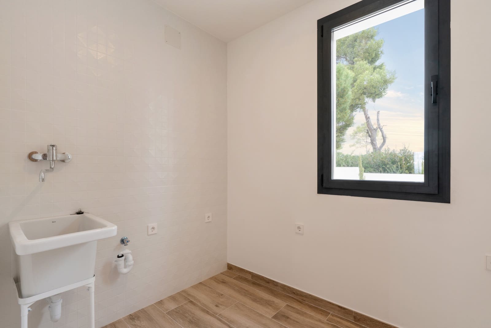 3 slaapkamer Villa te koop in Moraira met garage - € 1.499.990 (Ref: 9484643)