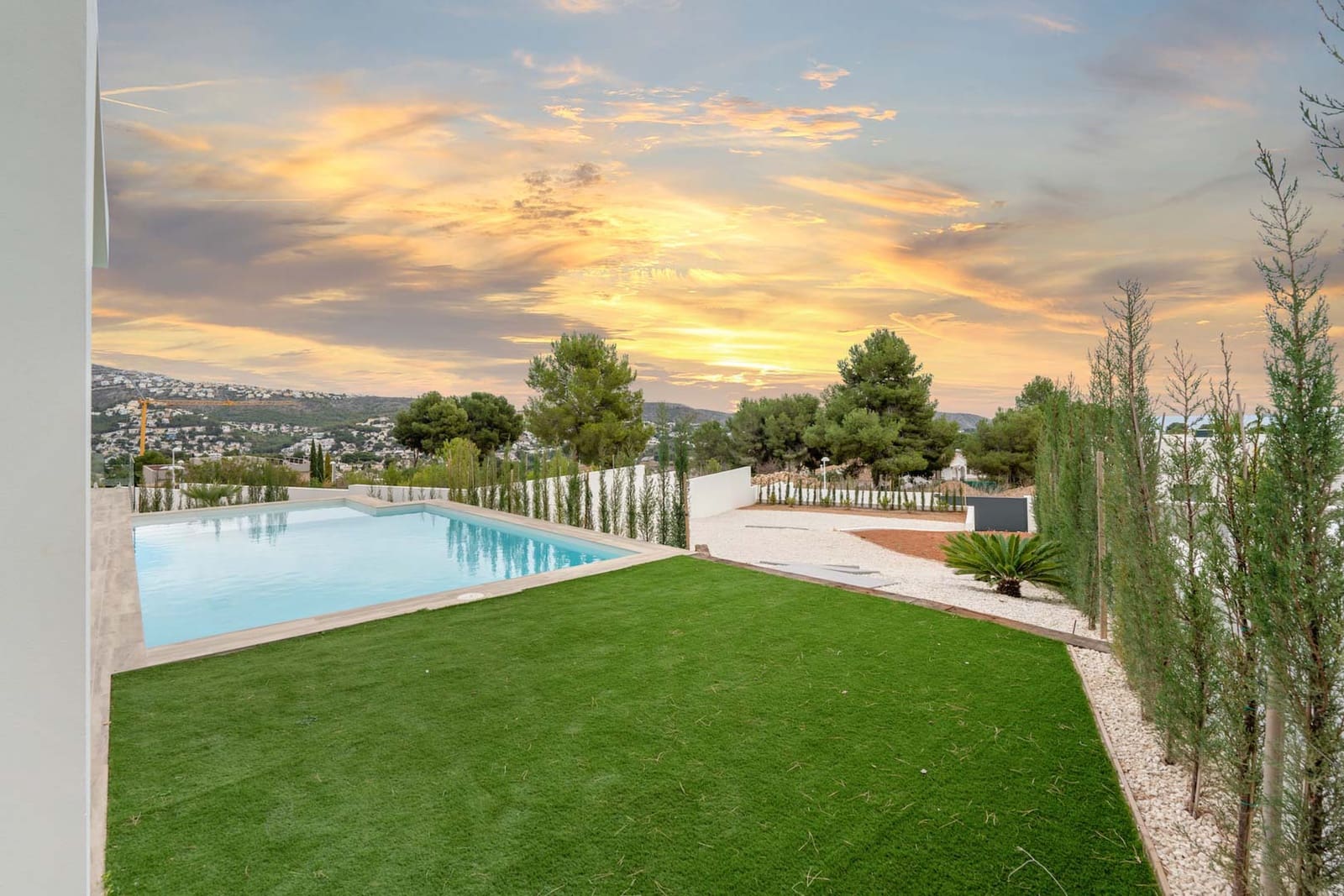 3 slaapkamer Villa te koop in Moraira met garage - € 1.499.990 (Ref: 9484643)