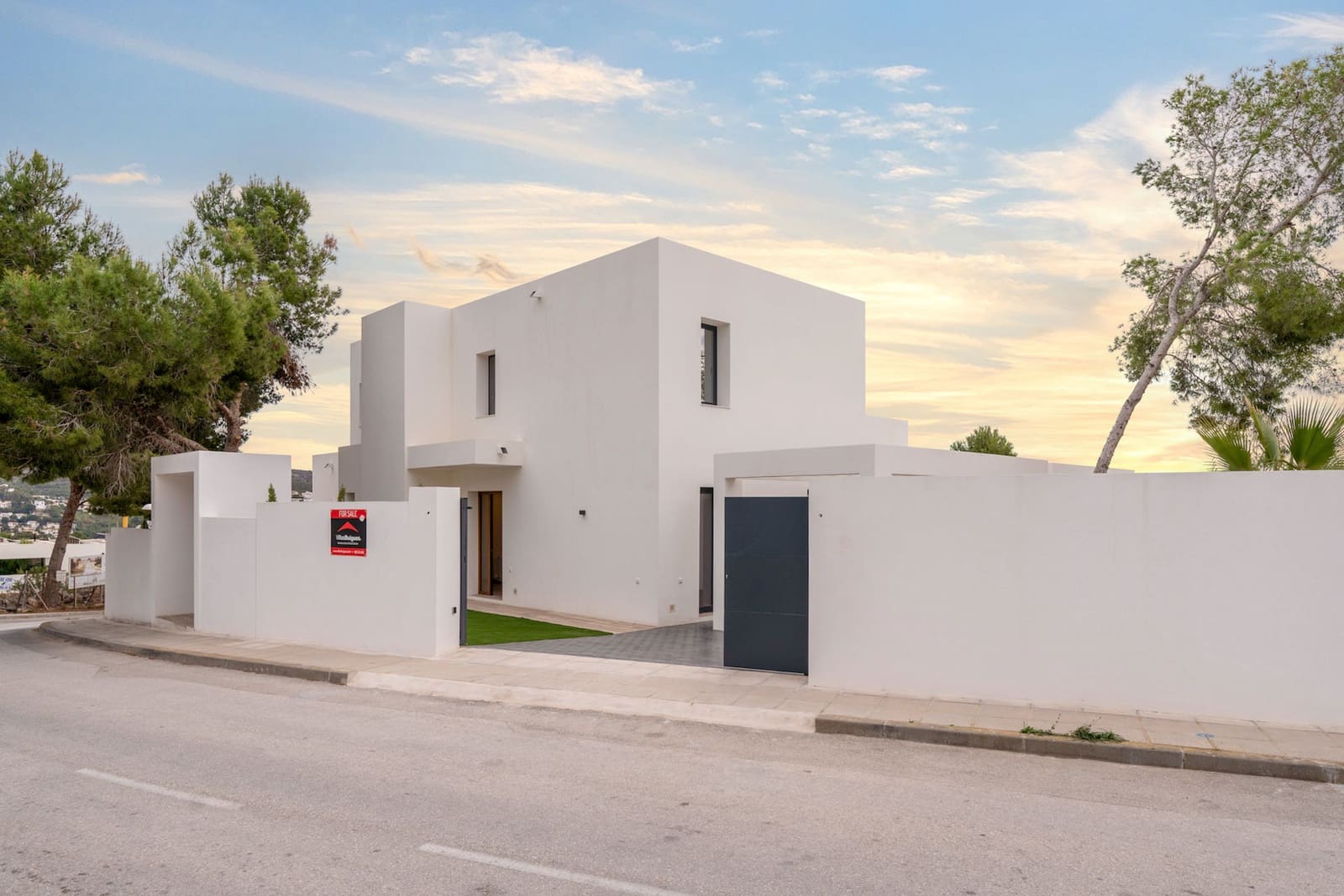 3 slaapkamer Villa te koop in Moraira met garage - € 1.499.990 (Ref: 9484643)