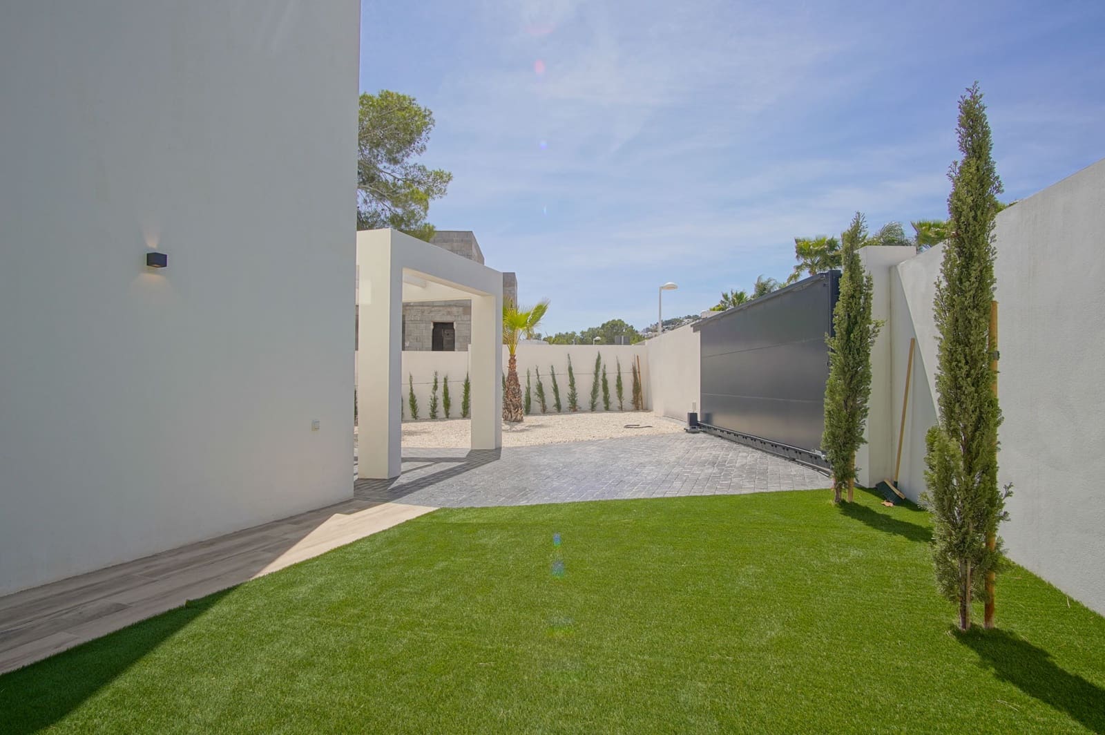 3 slaapkamer Villa te koop in Moraira met garage - € 1.499.990 (Ref: 9484643)