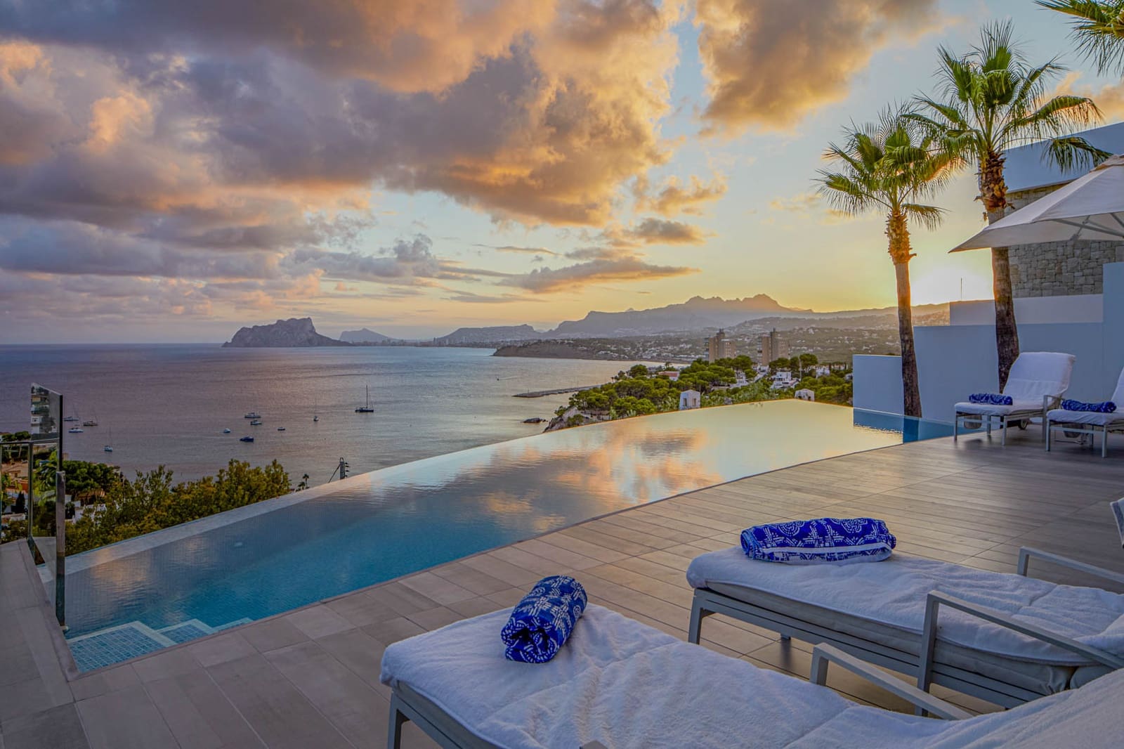 4 slaapkamer Villa te koop in Moraira met garage - € 3.750.000 (Ref: 9484646)