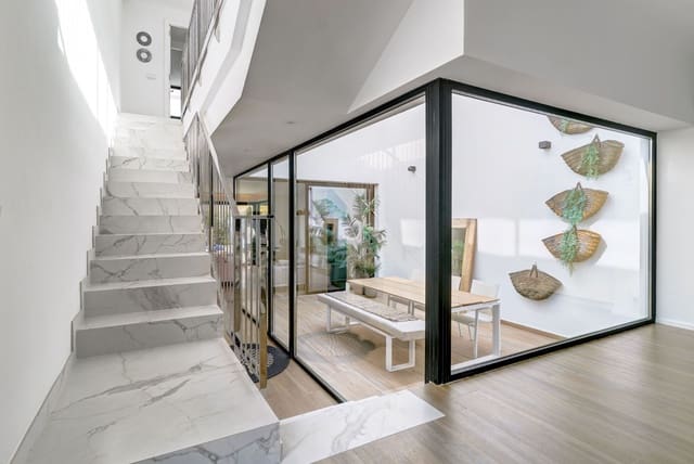 4 quarto Moradia para venda em Casco Urbano, Teulada-Moraira com garagem - 1 200 000 € (Ref: 9484647)