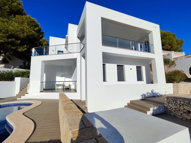 3 bedroom Villa for sale in Casco Urbano, Teulada-Moraira with garage - € 1,100,000 (Ref: 9484652)