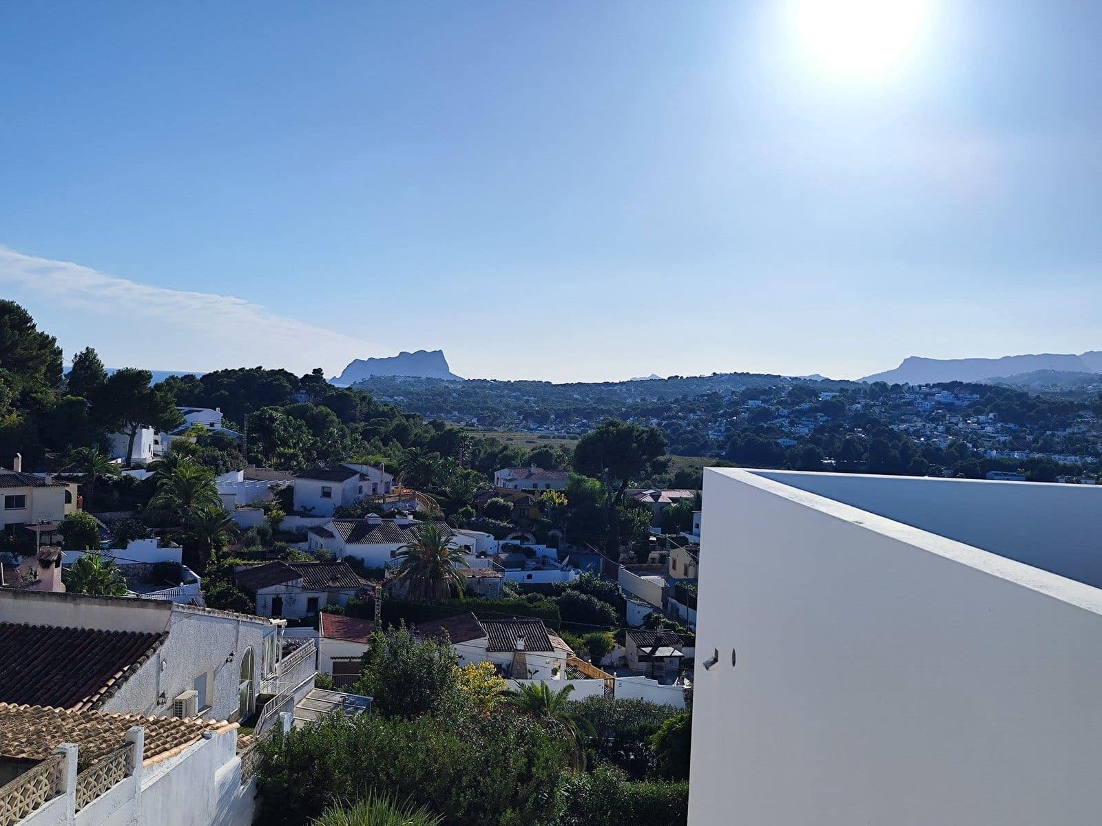 3 bedroom Villa for sale in Moraira with garage - € 1,100,000 (Ref: 9484652)