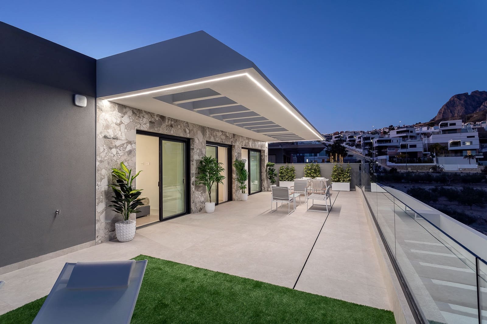 2 bedroom Apartment for sale in Finestrat - € 365,000 (Ref: 9484658)