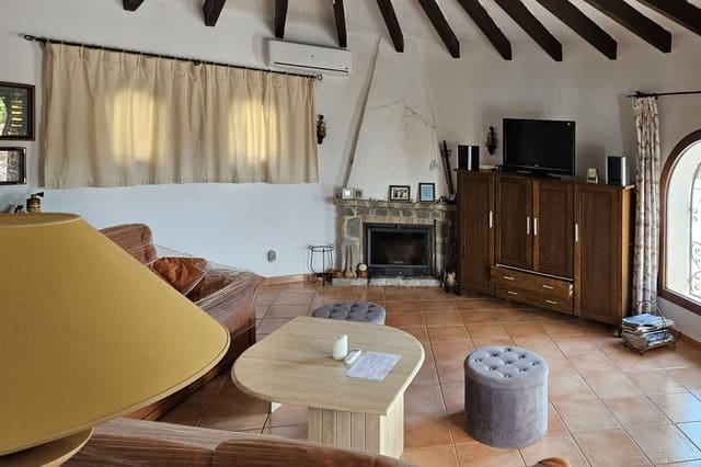 3 soveværelse Villa til salg i Benissa med garage - € 699.000 (Ref: 9484667)