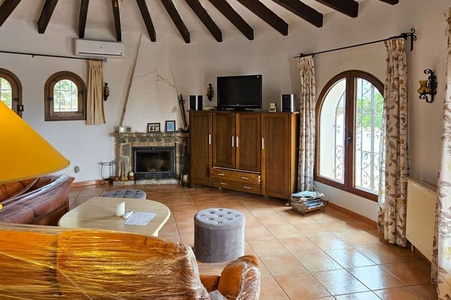 3 soveværelse Villa til salg i Benissa med garage - € 699.000 (Ref: 9484667)