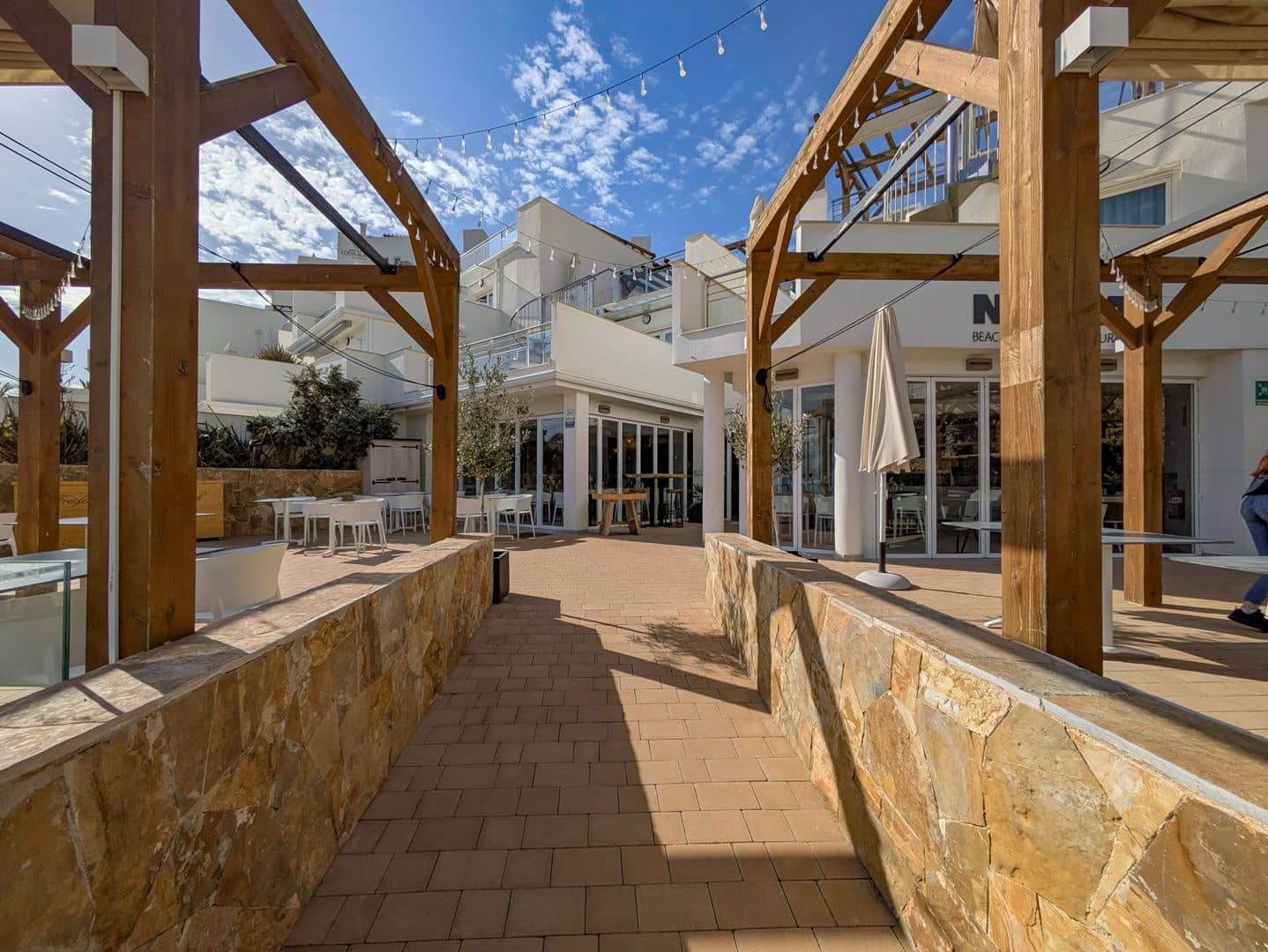 2 slaapkamer Strandappartement te koop in El Campello met garage - € 460.000 (Ref: 9484672)